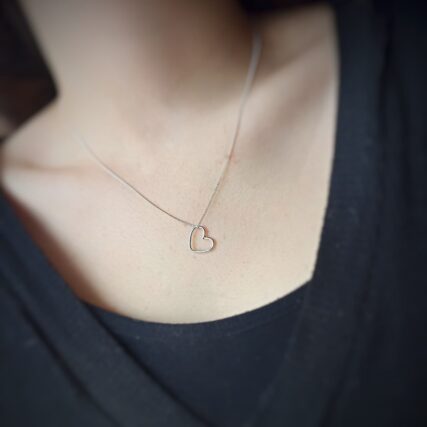 Collar Contorno Corazón