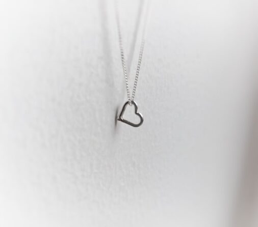 Collar Contorno Corazón - Imagen 3