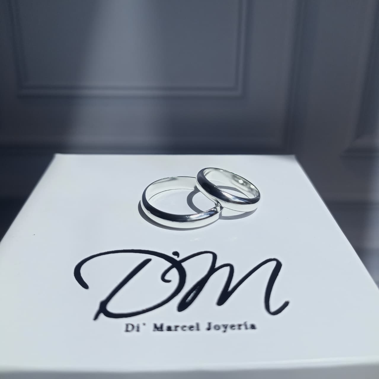 Argollas de Pareja Estilo Clásico