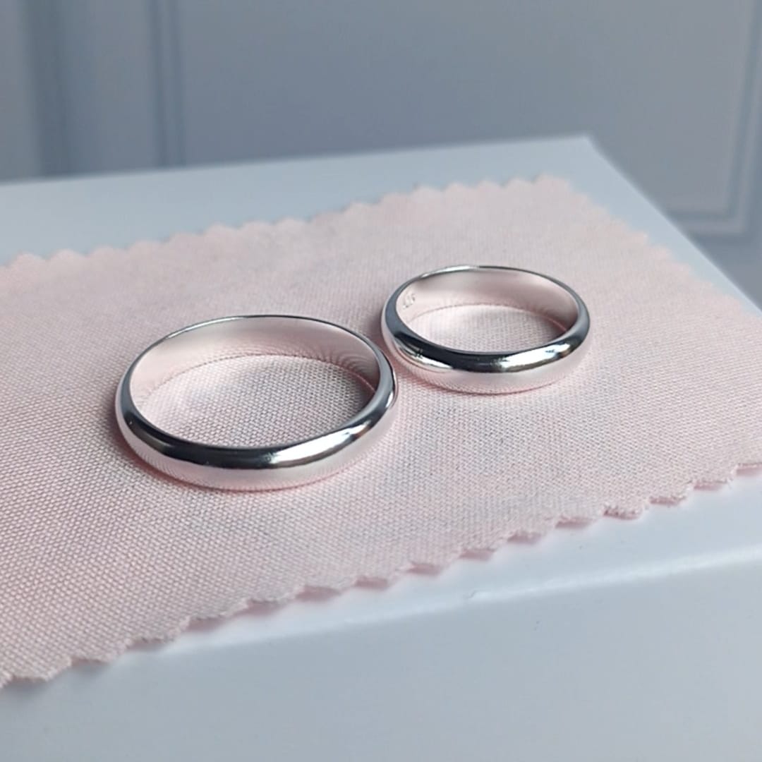 Argollas de Pareja Estilo Clásico - Imagen 2